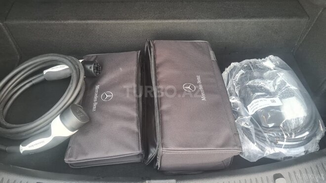 Mercedes E 300 e 2022, 15,000 km - 2.0 л - Bakı