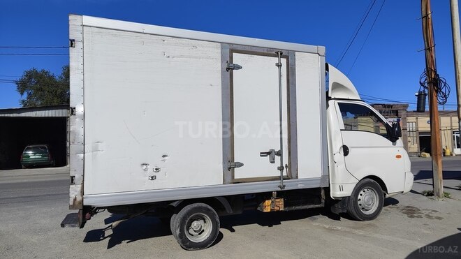Hyundai H 100 2012, 290,000 km - 2.6 л - Xaçmaz