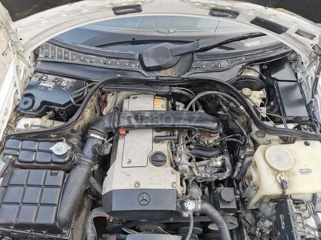 Mercedes C 230 2000, 496,000 km - 2.3 л - Sumqayıt