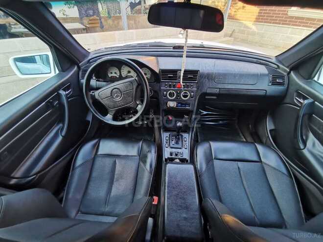 Mercedes C 230 2000, 496,000 km - 2.3 л - Sumqayıt