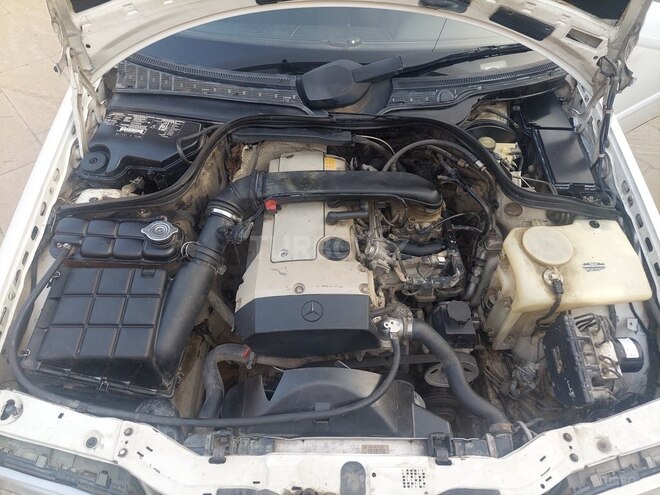Mercedes C 230 2000, 496,000 km - 2.3 л - Sumqayıt