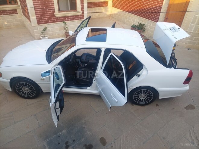 Mercedes C 230 2000, 496,000 km - 2.3 л - Sumqayıt