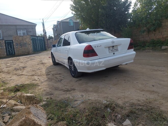 Mercedes C 230 2000, 496,000 km - 2.3 л - Sumqayıt
