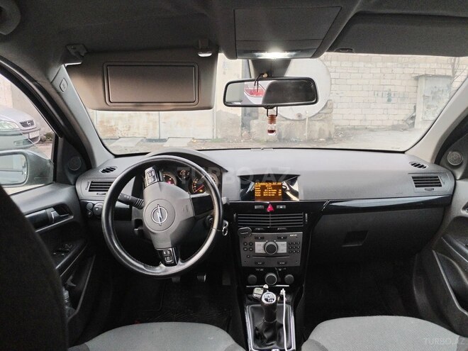 Opel Astra 2006, 277,000 km - 1.3 l - Şəki