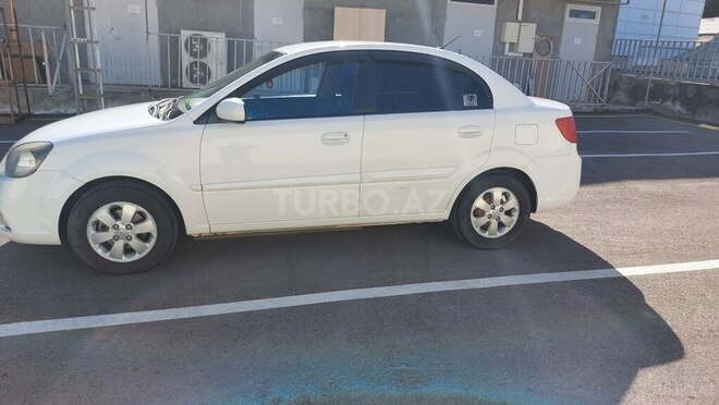 Kia Rio 2011, 342,000 km - 1.4 l - Gəncə
