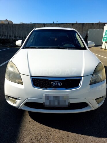 Kia Rio 2011, 342,000 km - 1.4 l - Gəncə