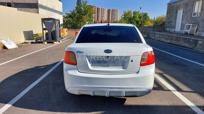 Kia Rio 2011, 342,000 km - 1.4 l - Gəncə