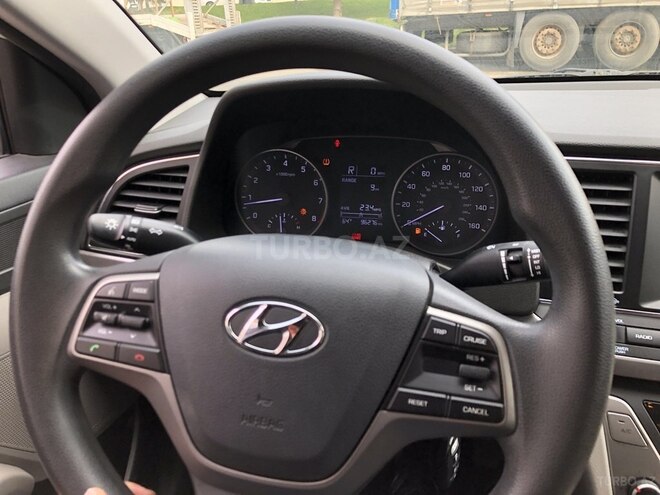 Hyundai Elantra 2017, 94,000 km - 2.0 л - Bakı
