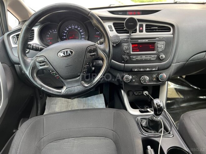 Kia Ceed 2014, 219,500 km - 1.6 l - Bakı