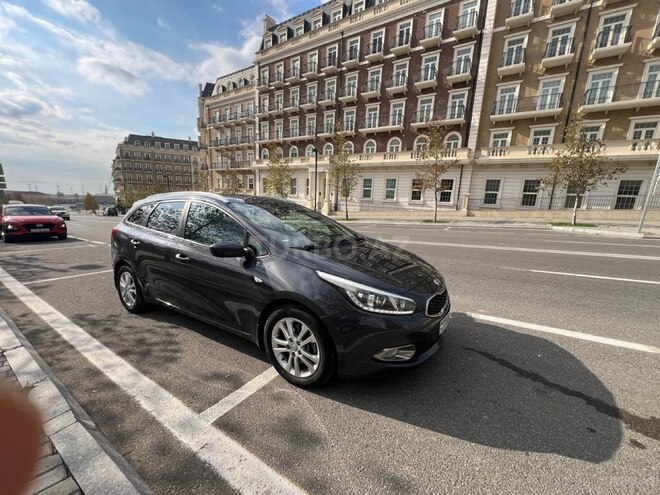 Kia Ceed 2014, 219,500 km - 1.6 l - Bakı