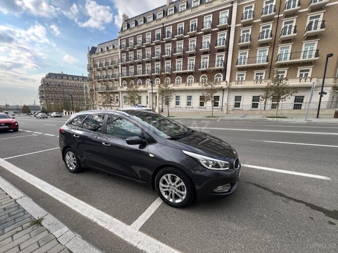 Kia Ceed 2014, 219,500 km - 1.6 l - Bakı