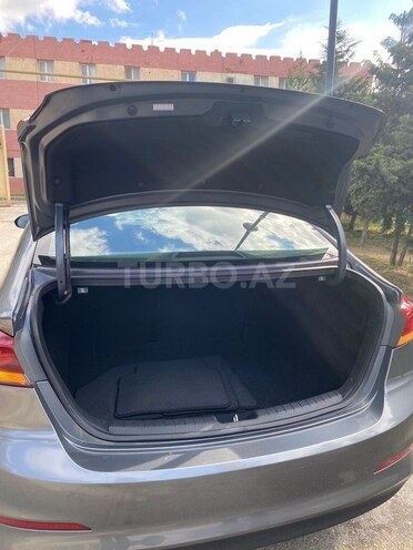 Hyundai Elantra 2017, 99,000 km - 2.0 l - Bakı