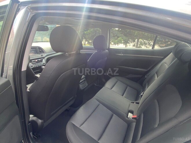 Hyundai Elantra 2017, 99,000 km - 2.0 l - Bakı