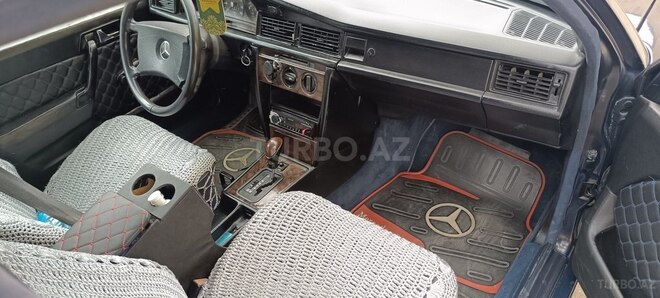 Mercedes 190 1991, 231,000 km - 2.0 л - Bakı