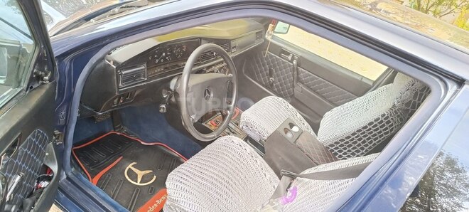 Mercedes 190 1991, 231,000 km - 2.0 л - Bakı