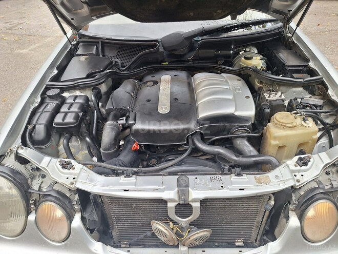 Mercedes E 220 d 2002, 395,500 km - 2.2 l - Bakı