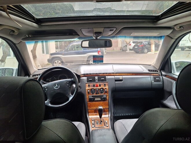 Mercedes E 220 d 2002, 395,500 km - 2.2 l - Bakı