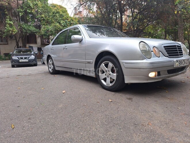 Mercedes E 220 d 2002, 395,500 km - 2.2 l - Bakı