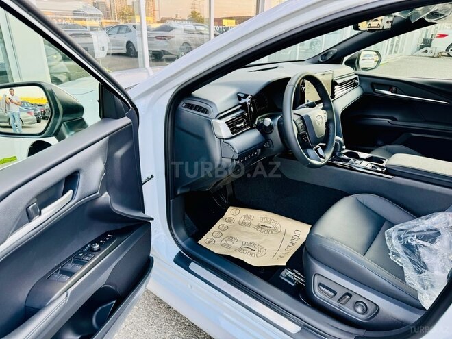 Toyota Camry-10