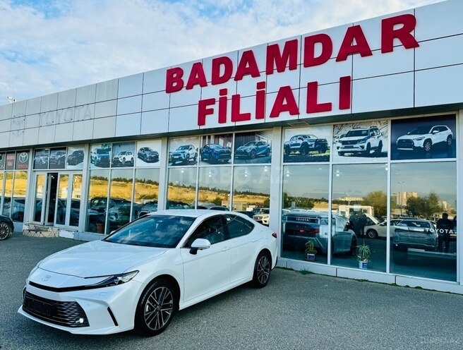 Toyota Camry-6