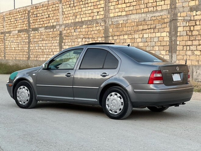 Volkswagen Jetta 2004, 228,000 km - 2.0 l - Bakı