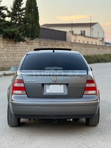 Volkswagen Jetta 2004, 228,000 km - 2.0 l - Bakı