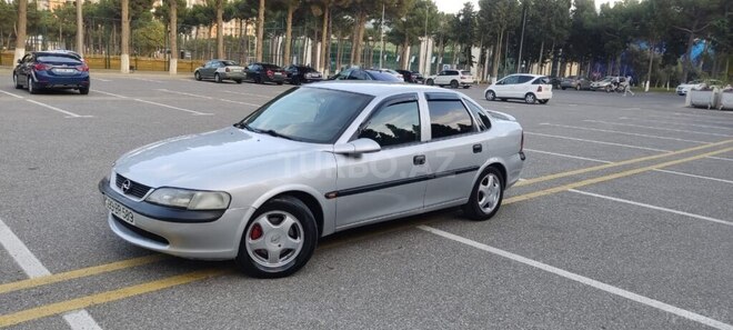 Opel Vectra 1998, 325,000 km - 1.8 l - Sumqayıt