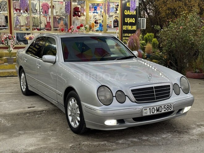 Mercedes E 220 d 2000, 288,000 km - 2.2 l - Saatlı