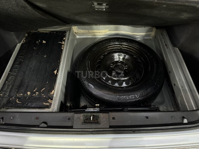 Mercedes E 220 d 2000, 288,000 km - 2.2 l - Saatlı