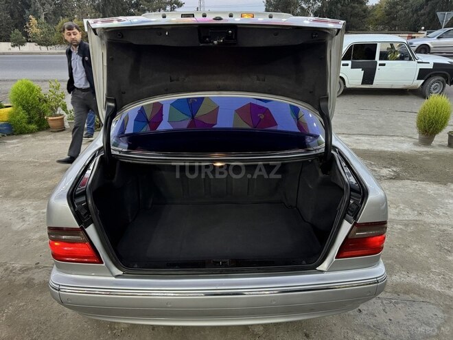 Mercedes E 220 d 2000, 288,000 km - 2.2 l - Saatlı