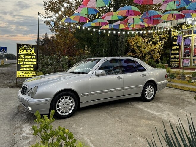Mercedes E 220 d 2000, 288,000 km - 2.2 l - Saatlı