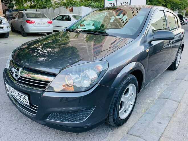 Opel Astra 2009, 189,000 km - 1.4 л - Bakı