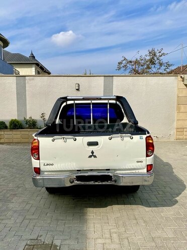 Mitsubishi L200 2007, 329,000 km - 2.5 l - Bakı