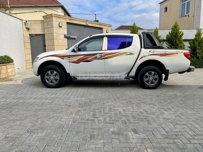 Mitsubishi L200 2007, 329,000 km - 2.5 l - Bakı