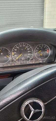Mercedes E 220 1993, 518,000 km - 2.2 l - Sumqayıt