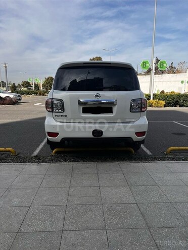 Nissan Patrol 2010, 162,000 km - 5.6 l - Bakı