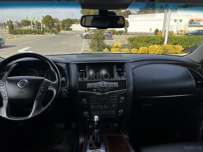 Nissan Patrol 2010, 162,000 km - 5.6 l - Bakı