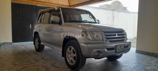 Mitsubishi Pajero io 2004, 240,000 km - 2.0 л - Siyəzən