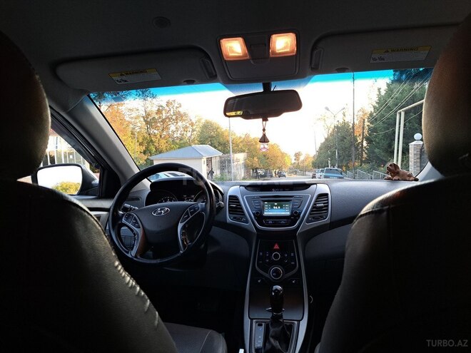 Hyundai Elantra 2014, 235,000 km - 1.8 l - Şəki
