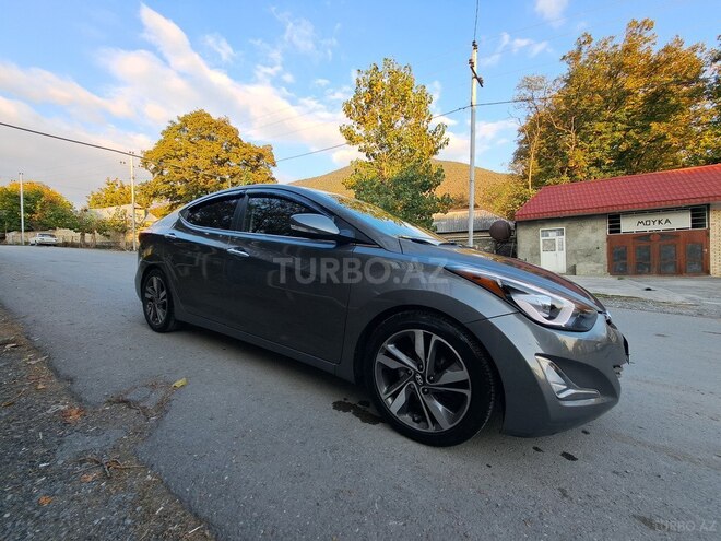 Hyundai Elantra 2014, 235,000 km - 1.8 l - Şəki