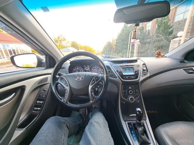 Hyundai Elantra 2014, 235,000 km - 1.8 l - Şəki