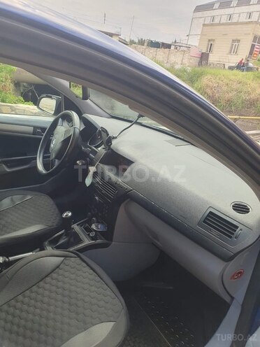 Opel Astra 2005, 200,500 km - 1.6 l - Bakı