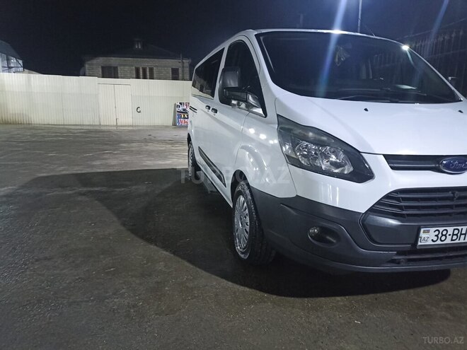Ford Tourneo Custom 2013, 323,450 km - 2.2 l - Qusar