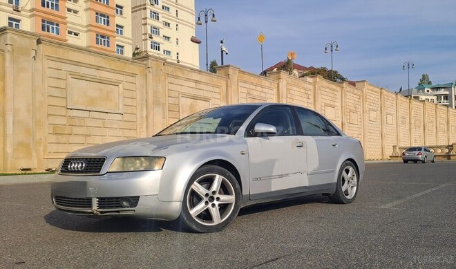 Audi A4 2002, 380,000 km - 1.8 l - Bakı