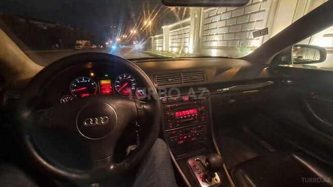 Audi A4 2002, 380,000 km - 1.8 l - Bakı