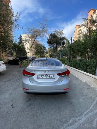Hyundai Avante 2015, 290,000 km - 1.6 l - Bakı