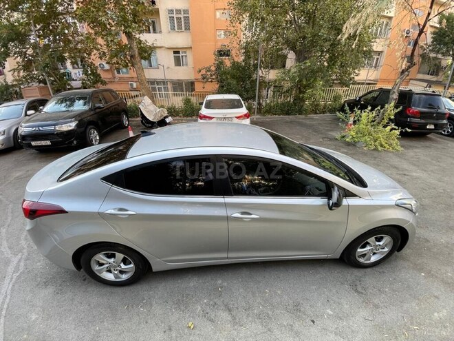 Hyundai Avante 2015, 290,000 km - 1.6 l - Bakı