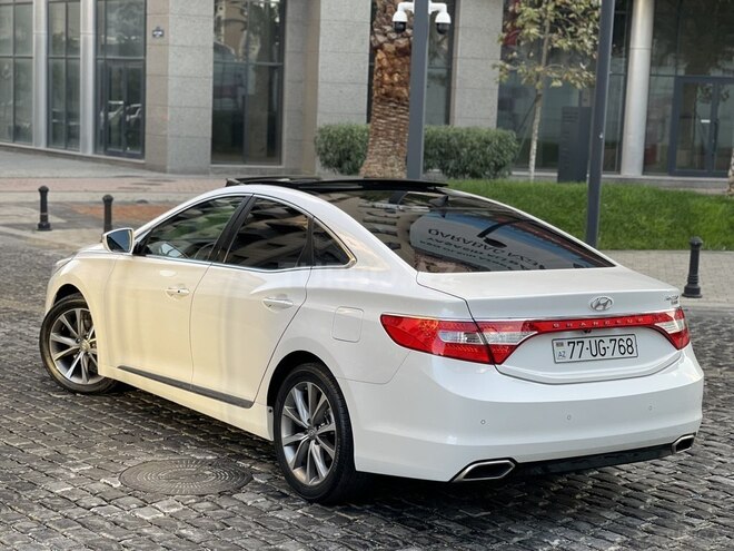 Hyundai Grandeur 2015, 145,000 km - 2.2 л - Bakı