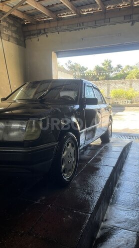 Mercedes E 300 d 1991, 999,000 km - 3.0 л - Bakı