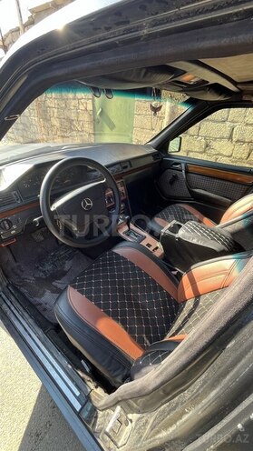 Mercedes E 300 d 1991, 999,000 km - 3.0 л - Bakı